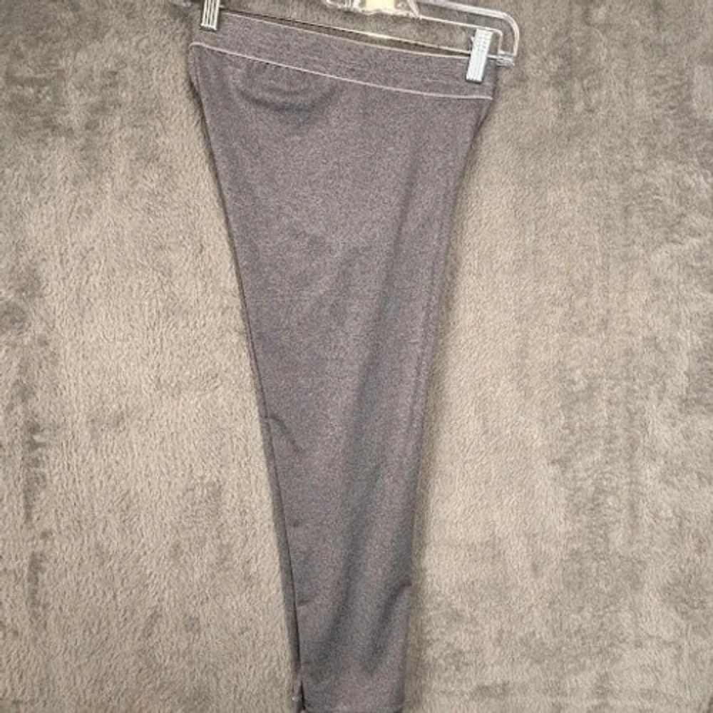 Nike Pro Womens Just Do It‎ Cropped Leggings Gray Dri-FIT Athletic Tights Medium